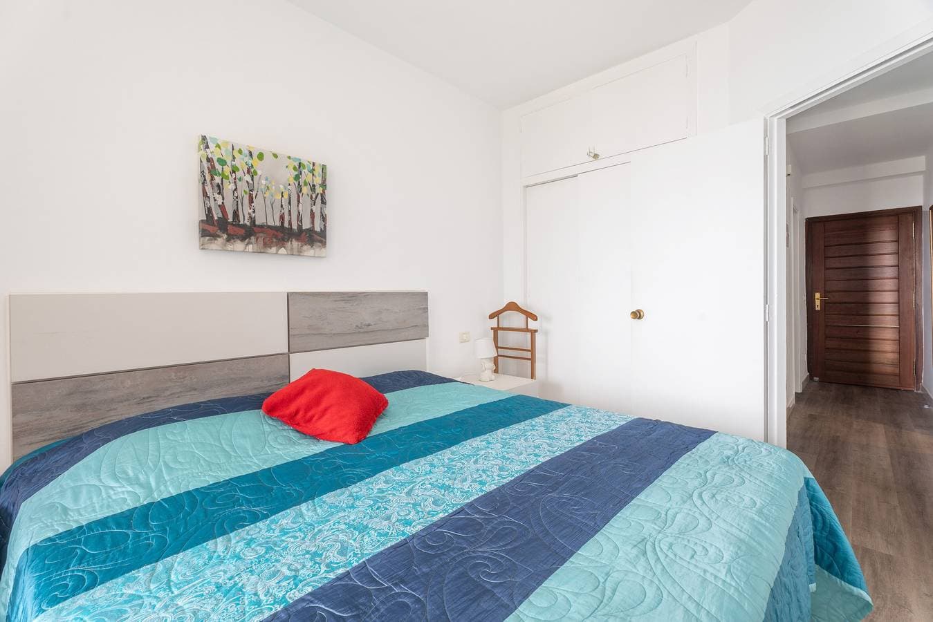 Foto 13 von 26: Ferienwohnung „Fantastisches 1-Schlafzimmer-Apartment mit Meerblick“, Pool & Klimaanlage