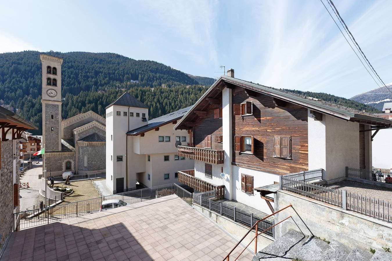 Foto 4 von 29: Apartment '1' mit Bergblick, Gemeinschaftsgarten und WLAN