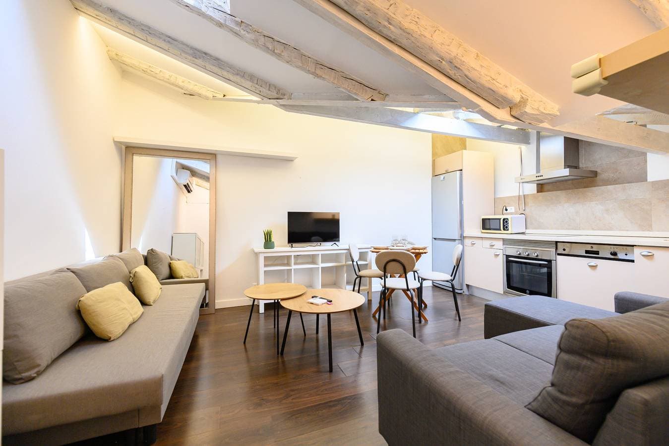 M Ático de 1 dormitorio en Moncloa 1