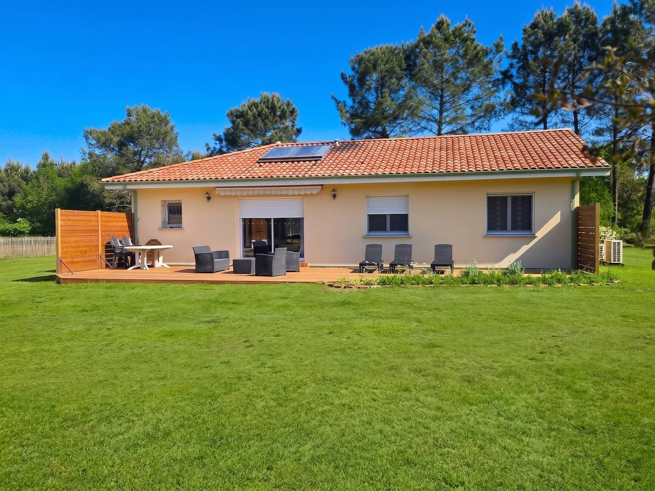 Familienhaus mit Garten in Lit-et-Mixe, 100 m² 1