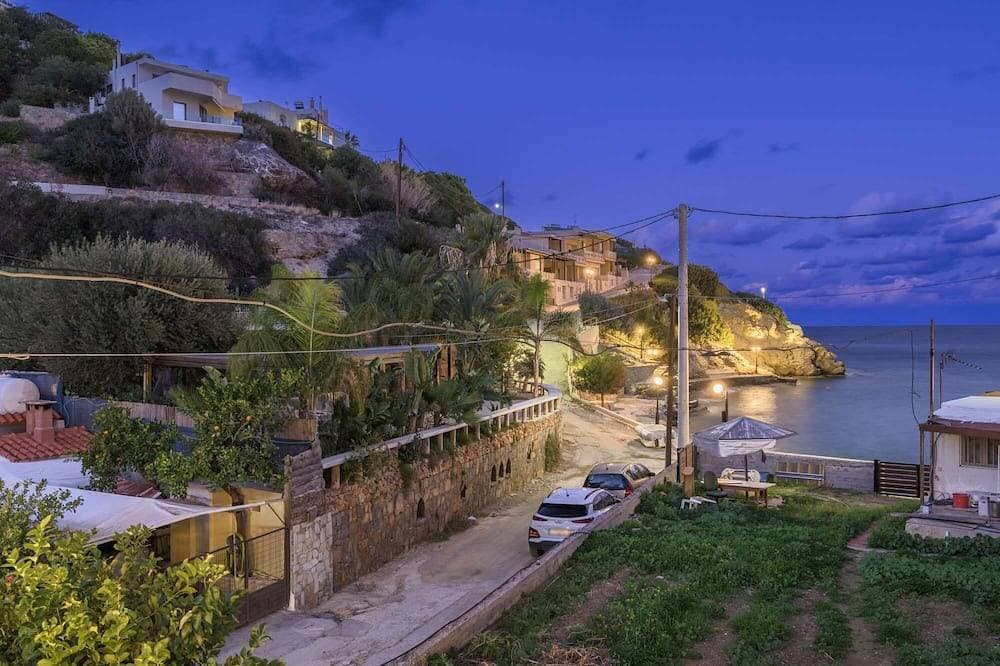 Foto 10 von 26: Ferienhaus mit Pool direkt neben dem Strand