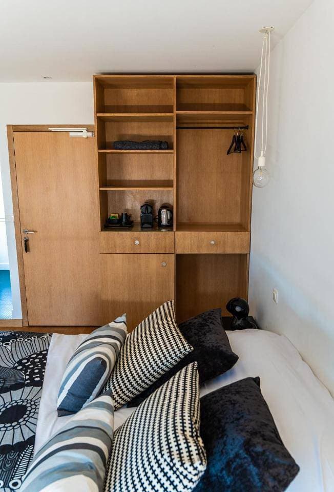 Foto 6 von 13: Double Room with Private Bathroom