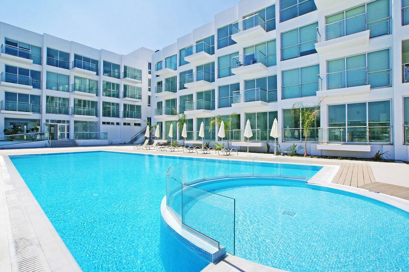Foto 13 von 23: Ferienwohnung für 4 Personen mit Pool