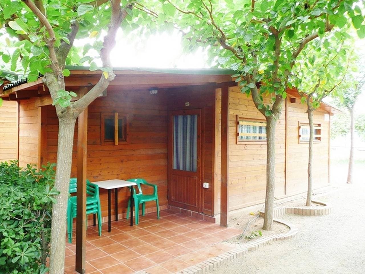 Foto 8 von 27: Bungalow für 3 Personen mit Pool