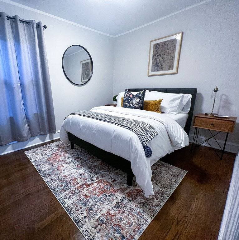 Luxury vintage condo close to lakefront,  Obama Presidential Center & downtown! 1