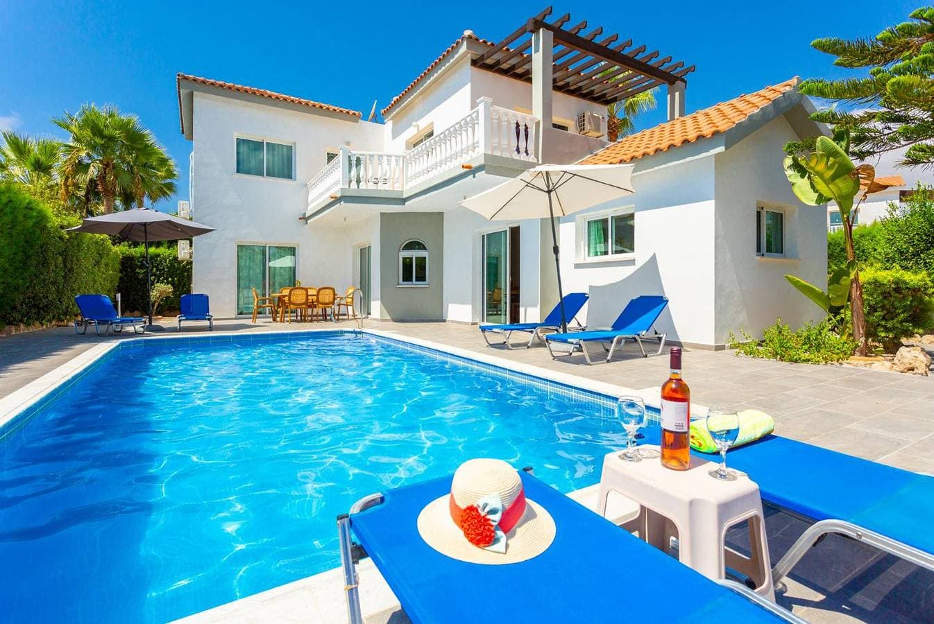 Foto 6 von 37: Villa für 6 Personen mit Terrasse