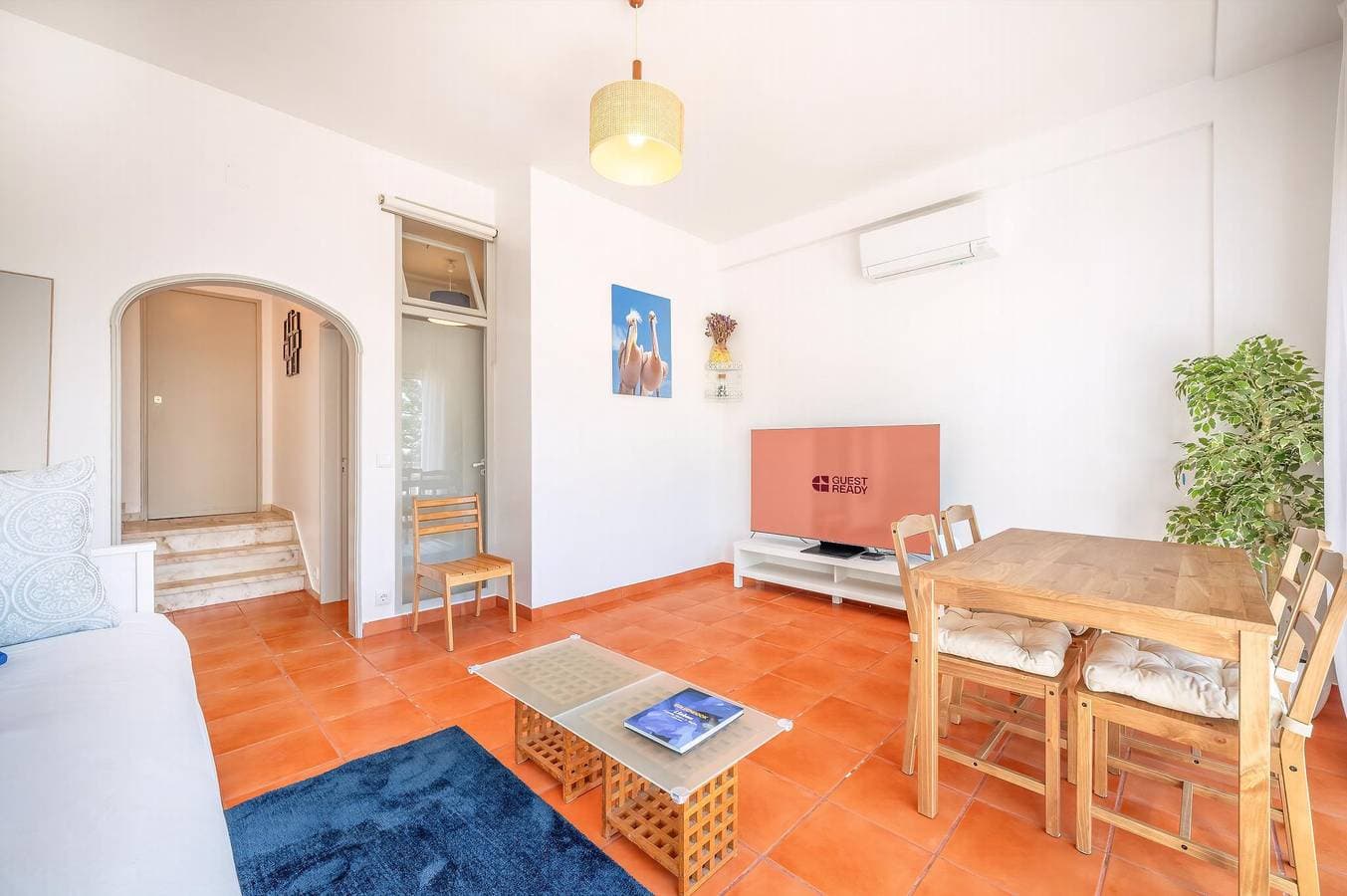 Foto 10 von 31: Ferienwohnung für 4 Personen mit Terrasse