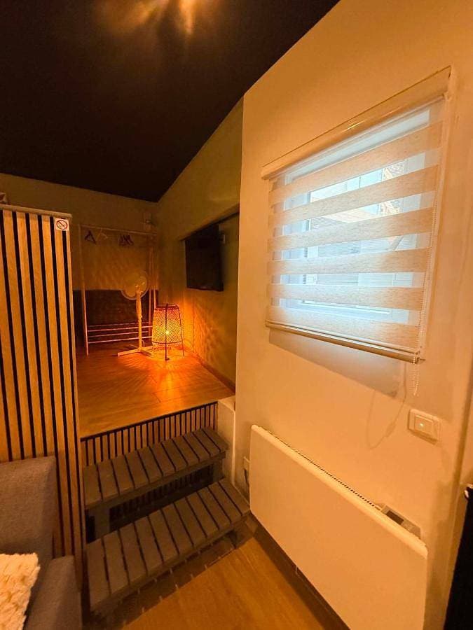 Foto 4 von 9: Double Room with Private Bathroom