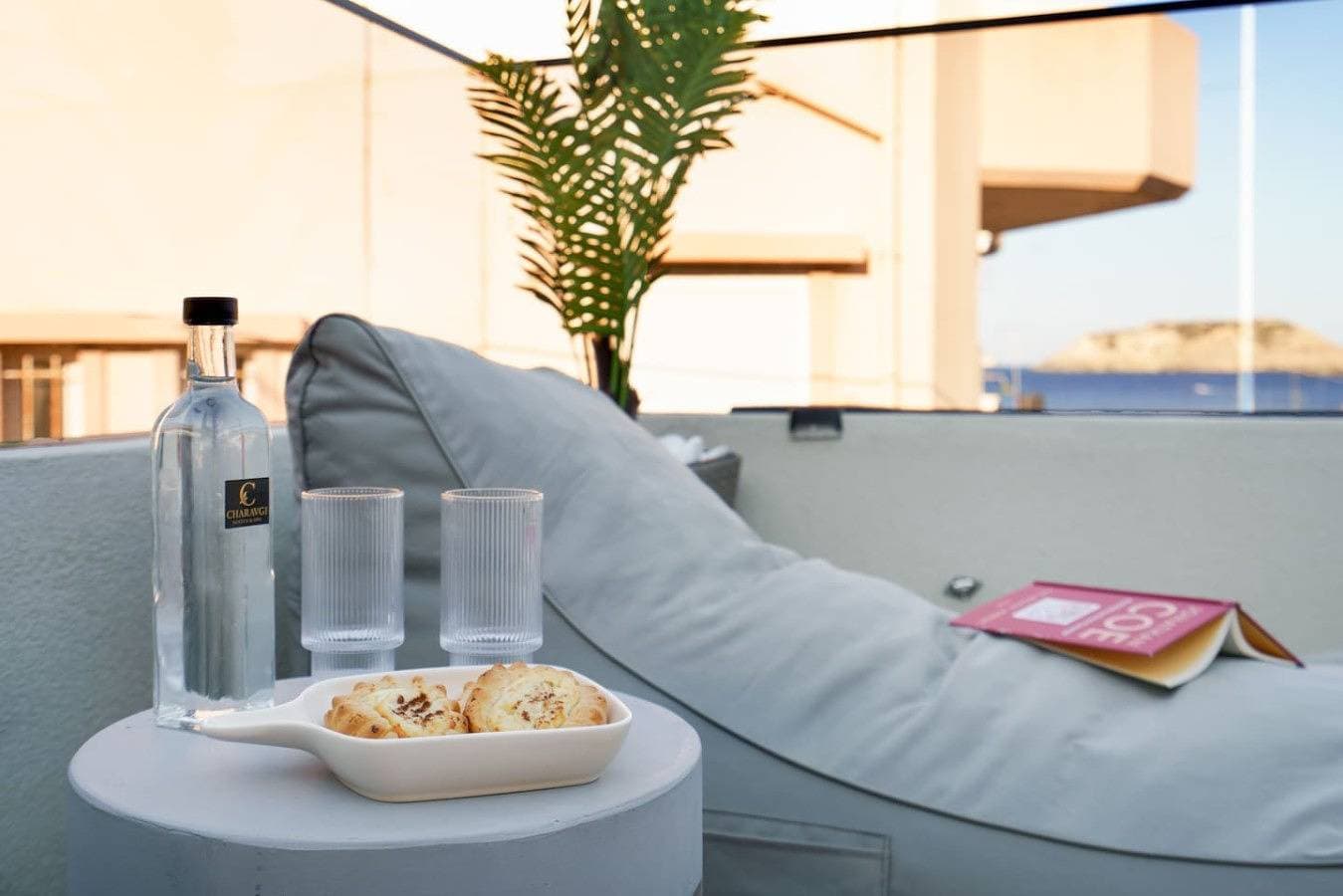 Foto 10 von 50: New Seaview Suite w/ Jacuzzi, 40 m to Beach & Shops