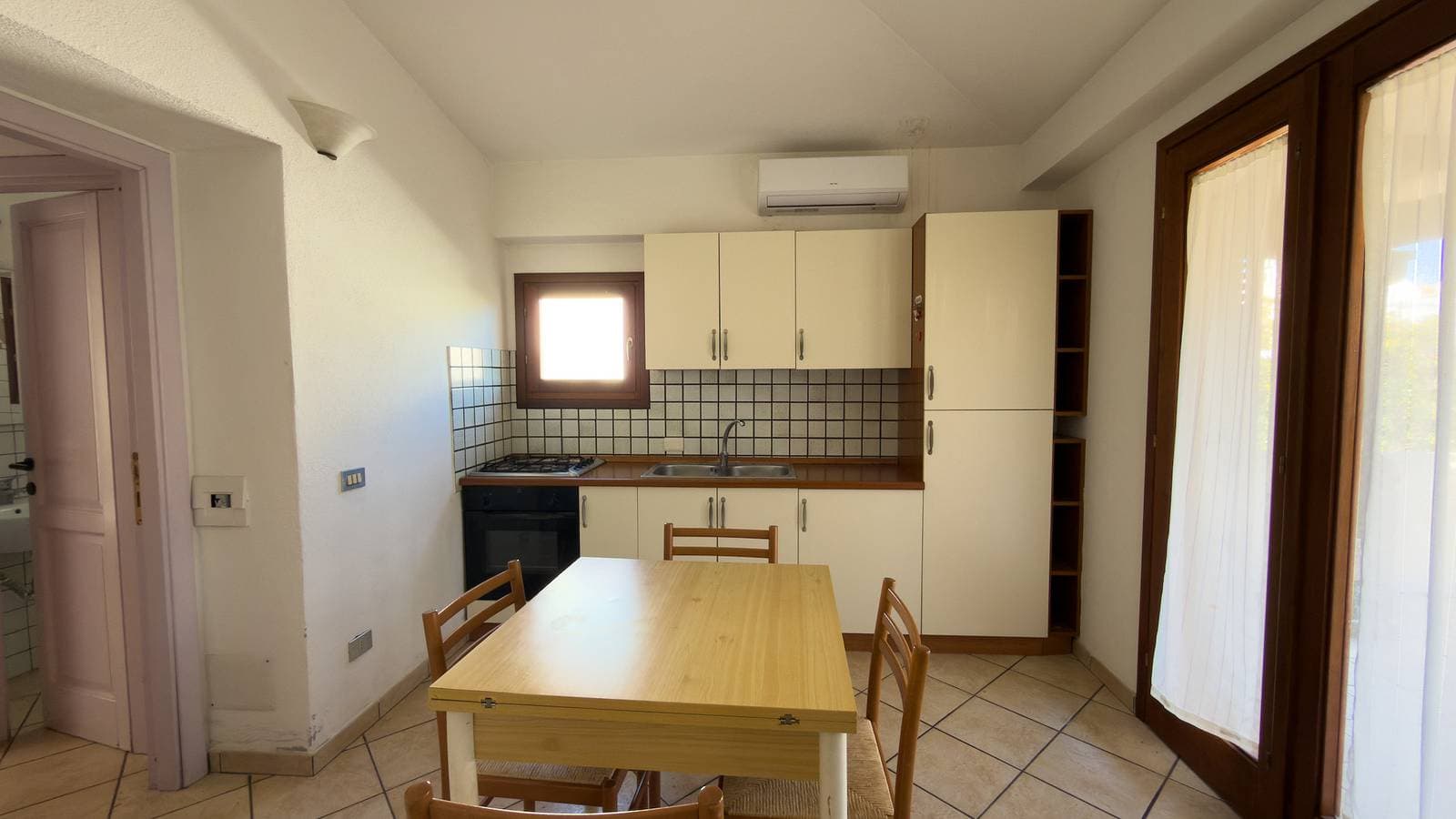 Foto 3 von 12: Wave Apartment - The heart of San Teodoro