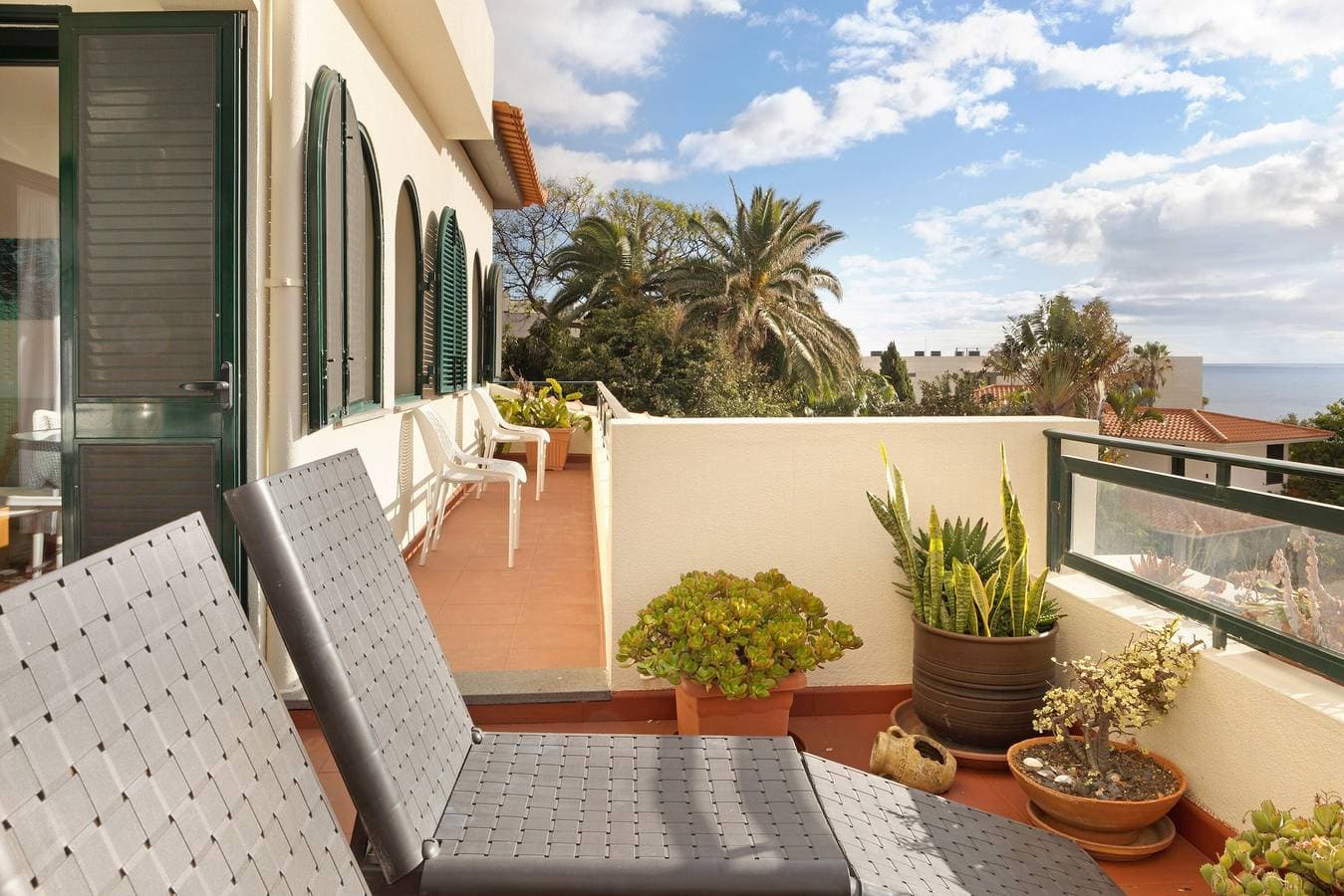 Foto 2 von 25: Luzias Ferienwohnung mit Meerblick, WLAN & Balkon