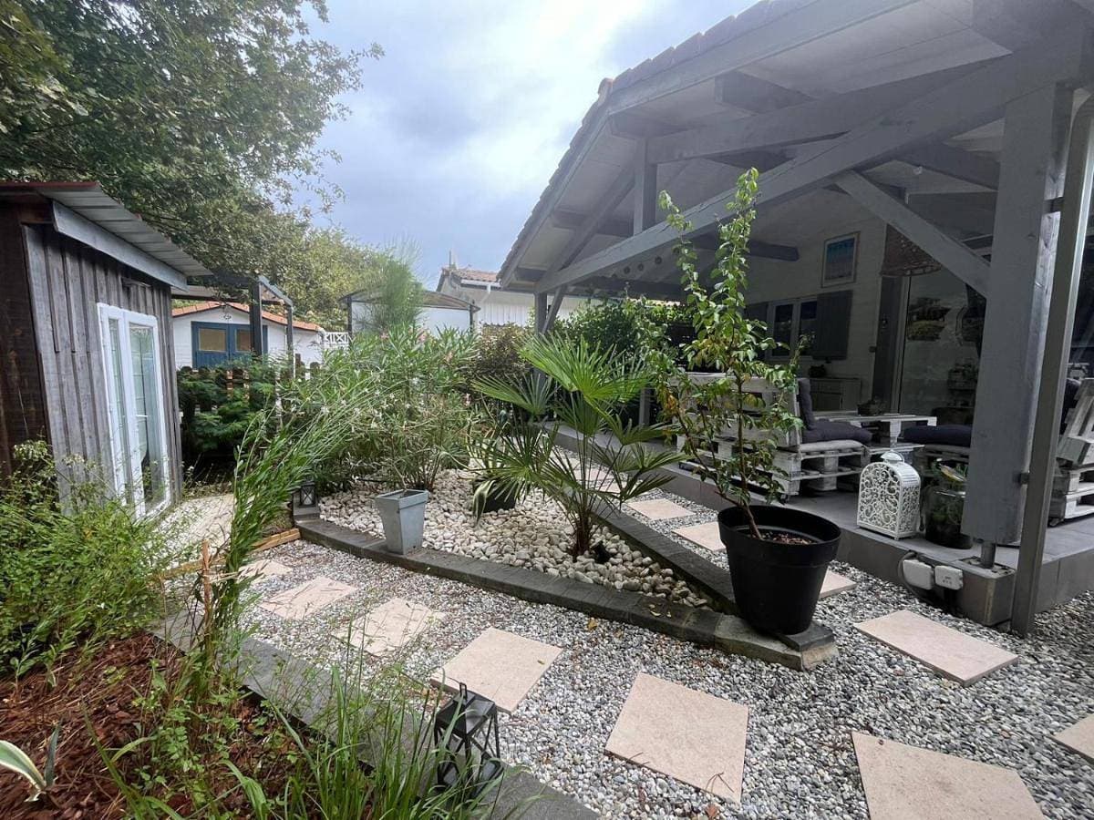 Le G8, Chalet 5 personnes en forêt des Landes proche de l'océan 1