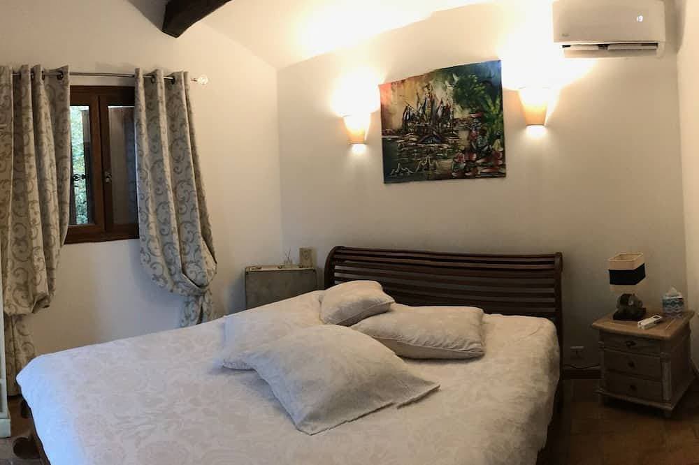 Foto 5 von 19: Charming villa between sea and mountains