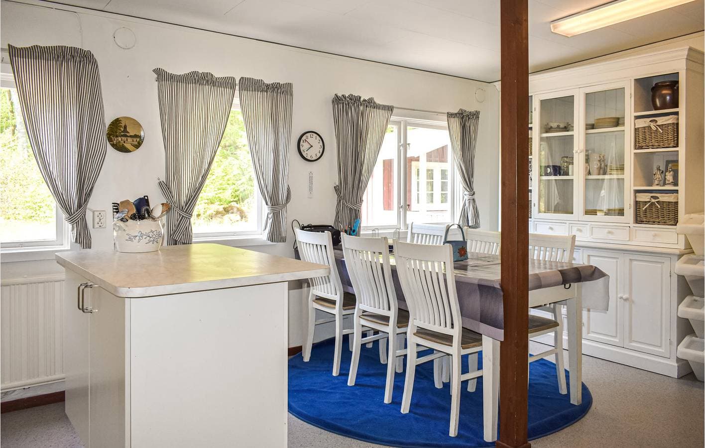 Foto 9 von 22: Ferienhaus für 8 Personen mit Pool