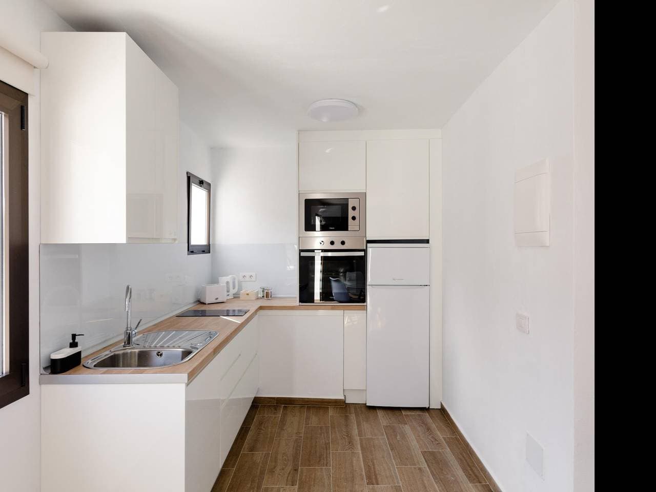 Foto 8 von 32: Ferienwohnung für 4 Personen mit Meerblick
