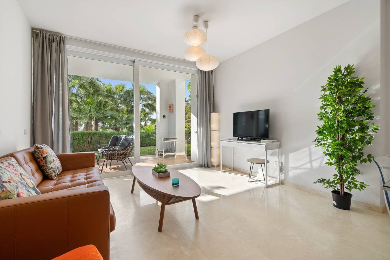 Foto 2 von 32: 21. Apartment with garden in Alcazaba Lagoon Casar