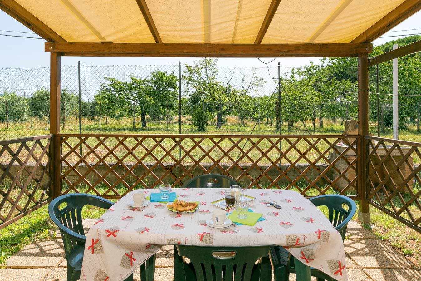 Foto 12 von 24: Bauernhof "Il Pino - Monolocale Lavanda" mit Gemeinschaftspool, privater Terrasse und WLAN