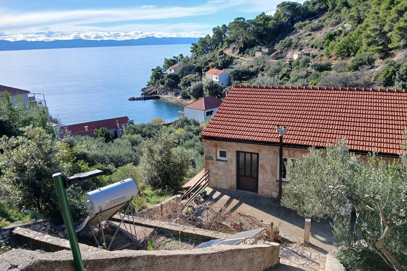 Foto 3 von 27: Studio Appartement mit Terrasse und Meerblick Bucht Torac, Hvar As-24462-a
