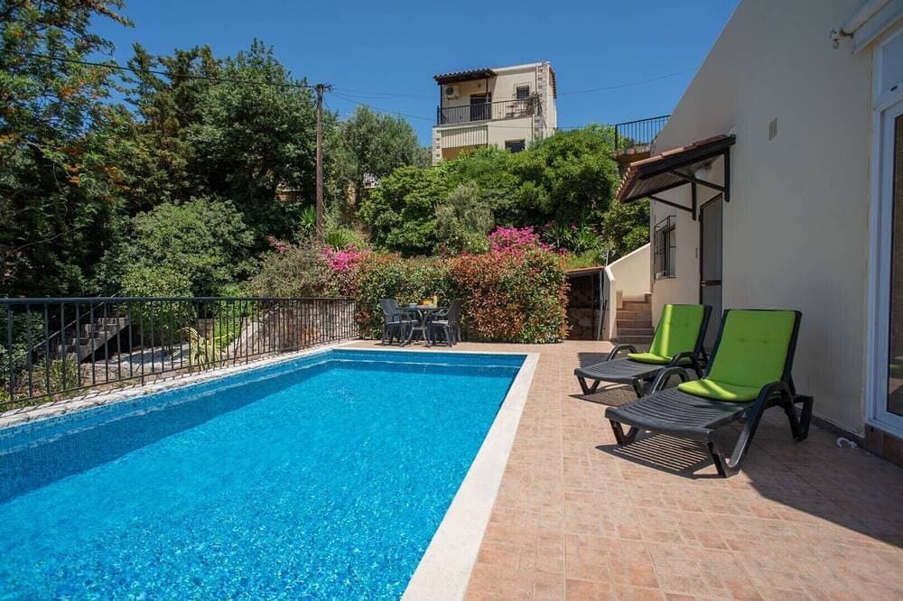 Foto 12 von 30: Private Pool★Wifi★Traditional Villa★Roof Terrace
