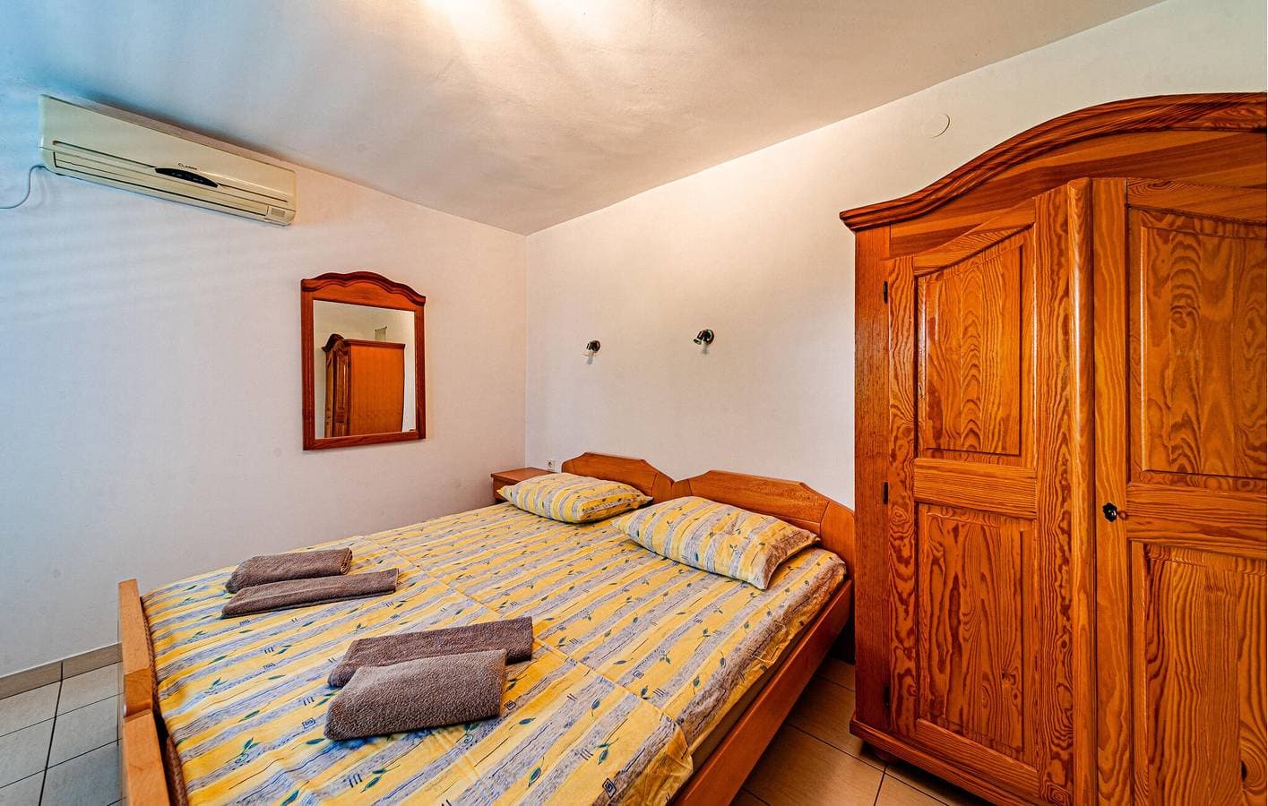 Foto 10 von 19: Gemütliche Ferienwohnung mit Terrasse, WLAN und Parkplatz in der Nähe des Strandes Tri Žala