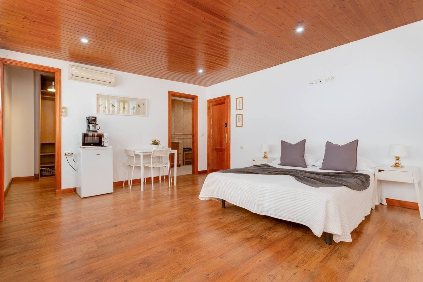 Foto 10 von 23: Studio „Zimmer im Zentrum mit Bad“ mit WLAN in Santa Cruz de Tenerife