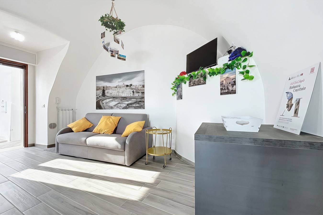 Foto 4 von 28: Casa Lotario Secondo: Bergblick, Balkon & WLAN in Monte Sant’Angelo