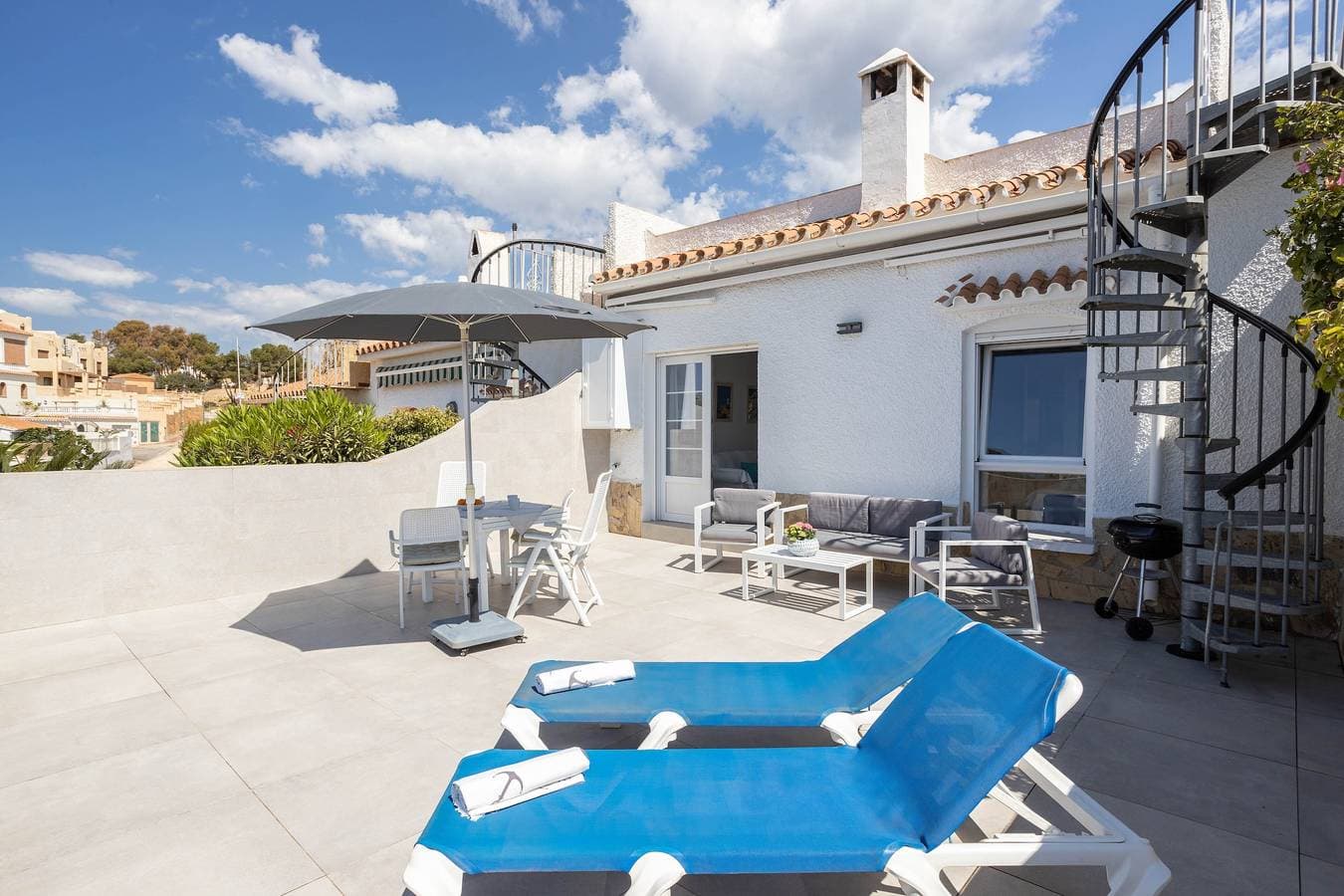 Foto 9 von 28: 'Wunderschönes Haus direkt am Meer' mit Meerblick, Garten und WLAN
