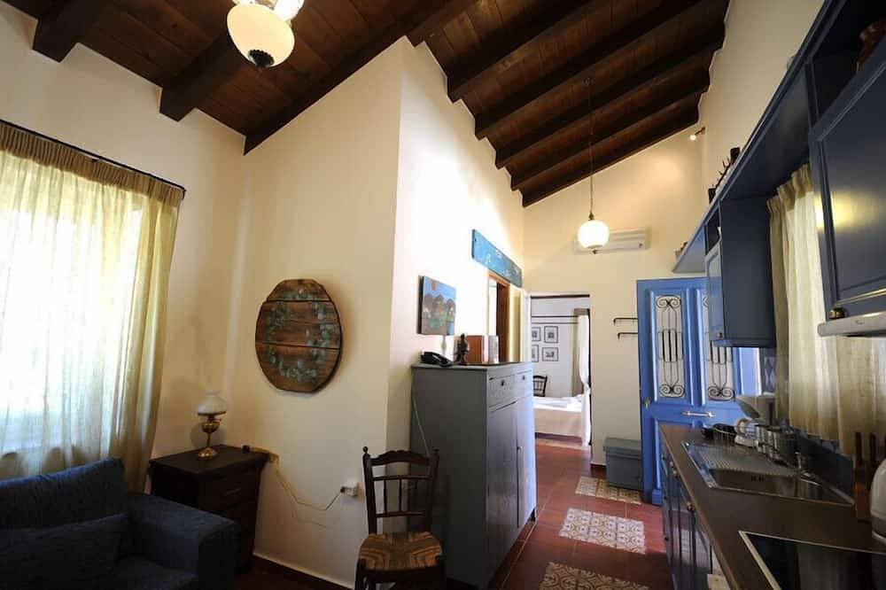 Foto 10 von 21: Agapi, Eine schöne kleine Wohnung mit großer Veranda, ideal für ein Paar