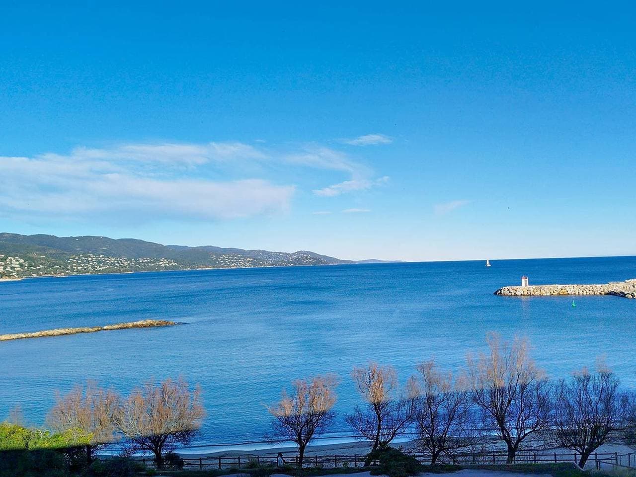 Renoviertes T2 Duplex 20m vom Strand mit Meerblick, Parkplatz und WIFI 1