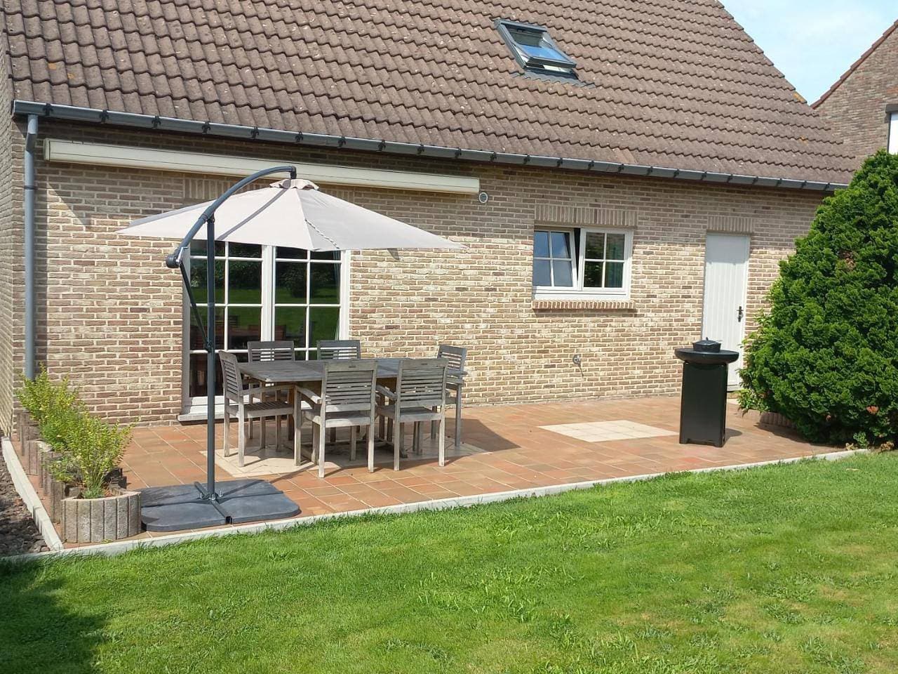 Foto 9 von 54: Three-Bedroom House