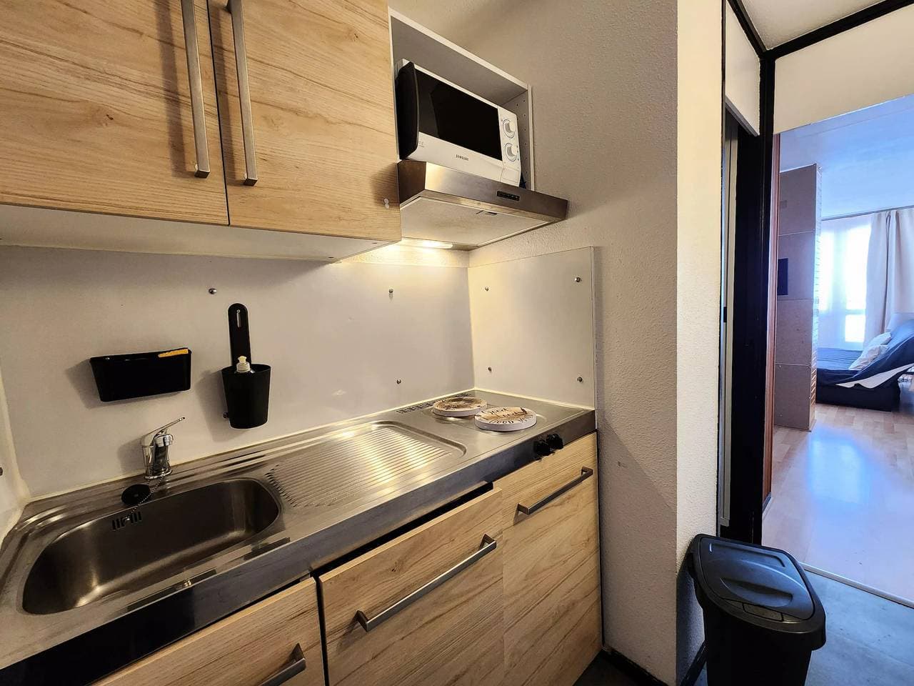 Foto 5 von 8: Studio 4 Personen 1 Kabine Ecke Bergblick Ski zu den Füßen
