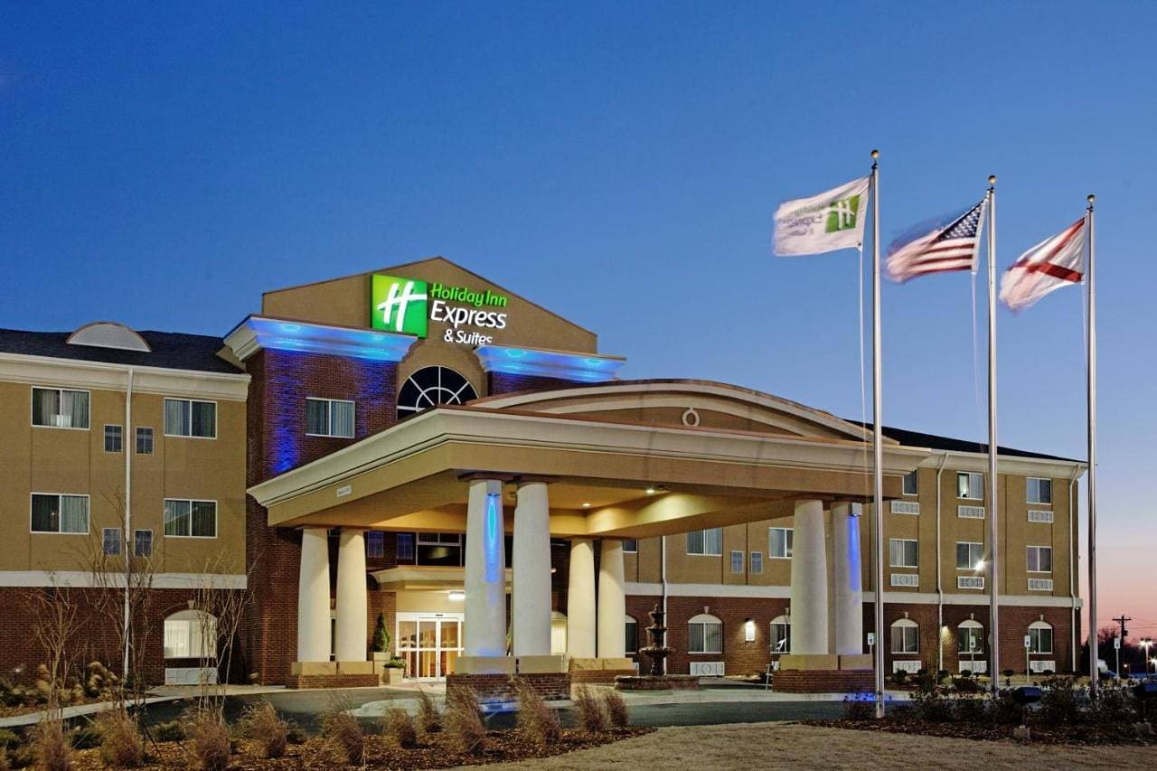 Holiday Inn Express Florence Northeast 1