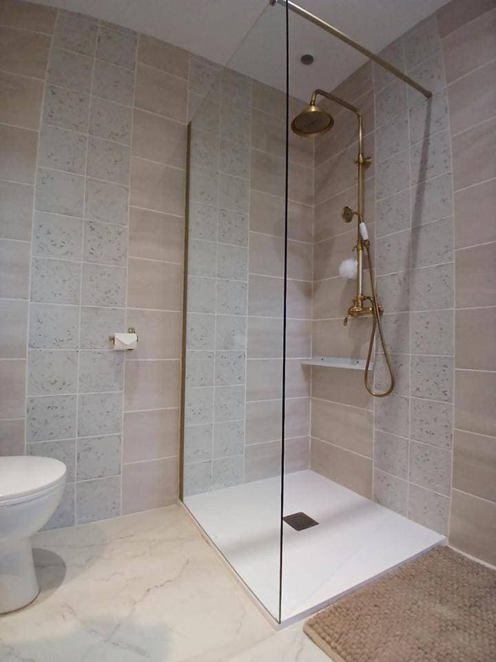 Foto 10 von 26: Double Room with Private Bathroom