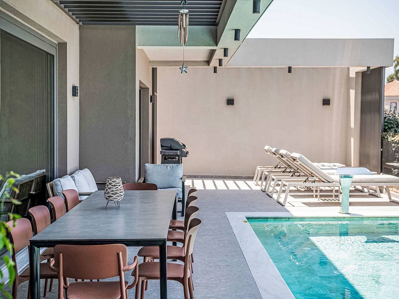 Foto 9 von 77: Lusol Seafront Villa II- Heated Pool,100 m See