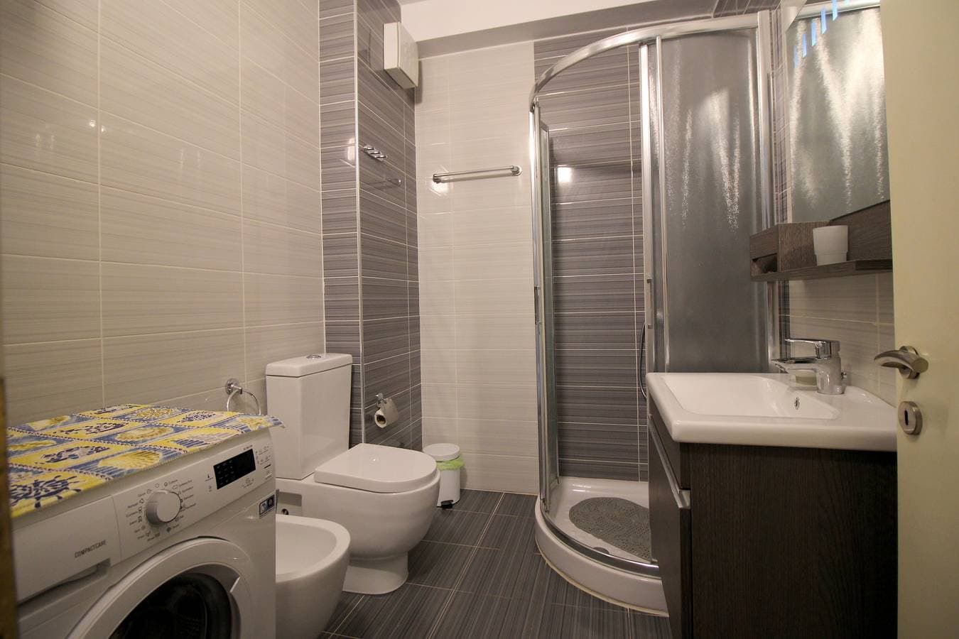 Foto 8 von 39: Ferienwohnung für 4 Personen mit Balkon