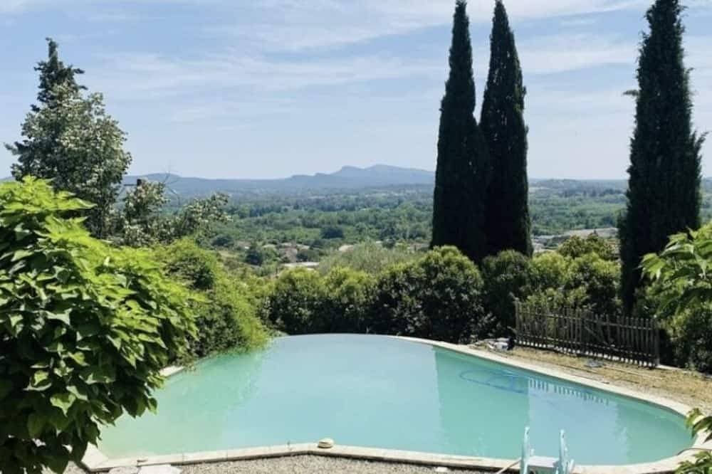 Hillside villa 1