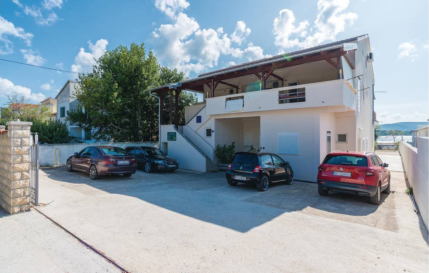 Foto 5 von 16: Apartment mit Meerblick, Terrasse, Parkplatz und WLAN, 700 m vom Strand entfernt