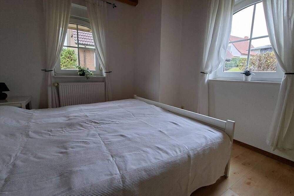 Foto 2 von 28: Blick aufn See - Ferienhaus mit traumhaftem Blick