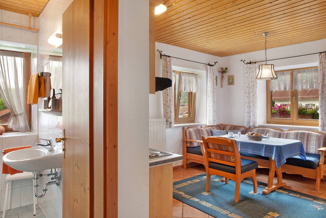 Foto 5 von 31: Ferienwohnung "Alpspitze" mit Bergblick, Balkon und WLAN