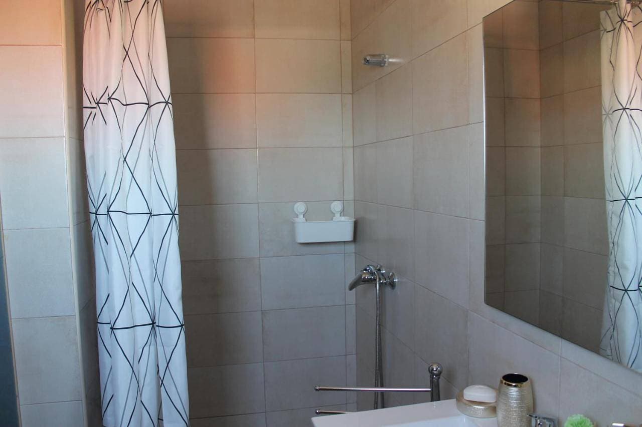 Foto 6 von 12: Double Room with Private External Bathroom