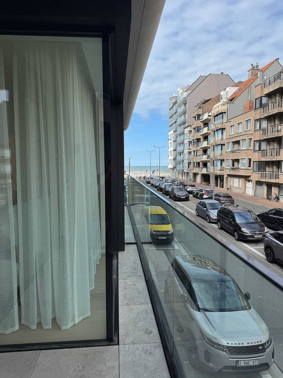 Foto 4 von 17: Apartment w/ beach access & balcony