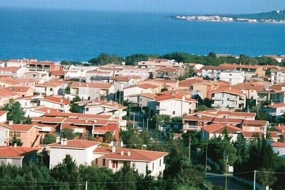 Großzügige Ferienwohnung in La Caletta, wenige Minuten vom Strand entfernt 1