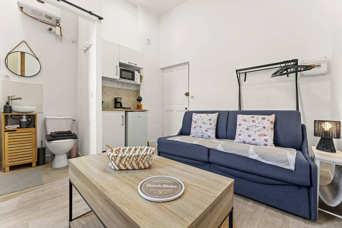 Studio neuf Centre de Beaucaire C5 1