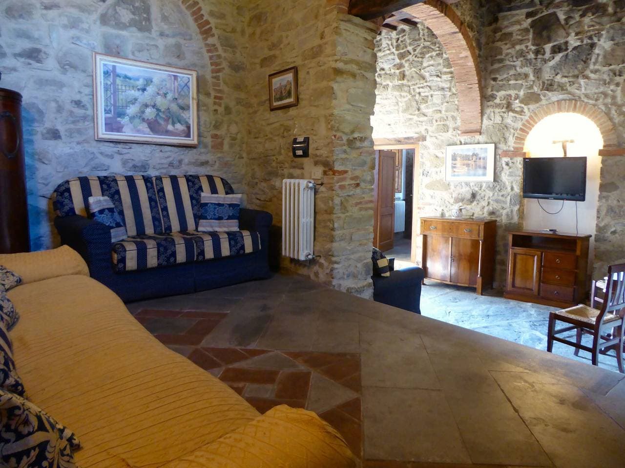 Foto 11 von 40: Elegante Villa mit Tal