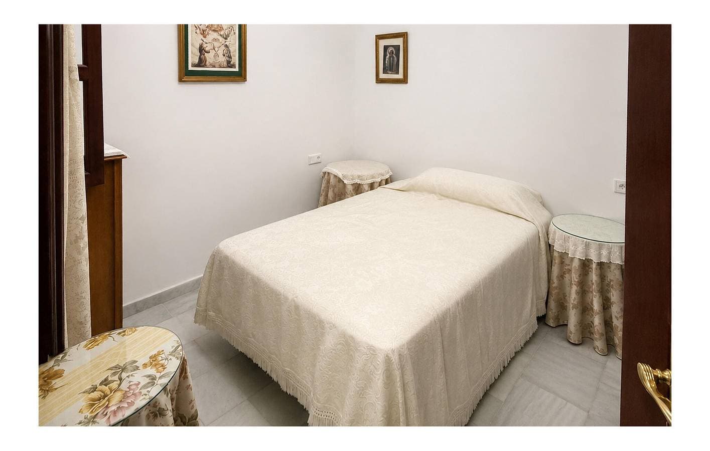 Foto 8 von 11: Moderne 2-Zimmer-Wohnung mit Pool und Grill in La Puebla de los Infantes