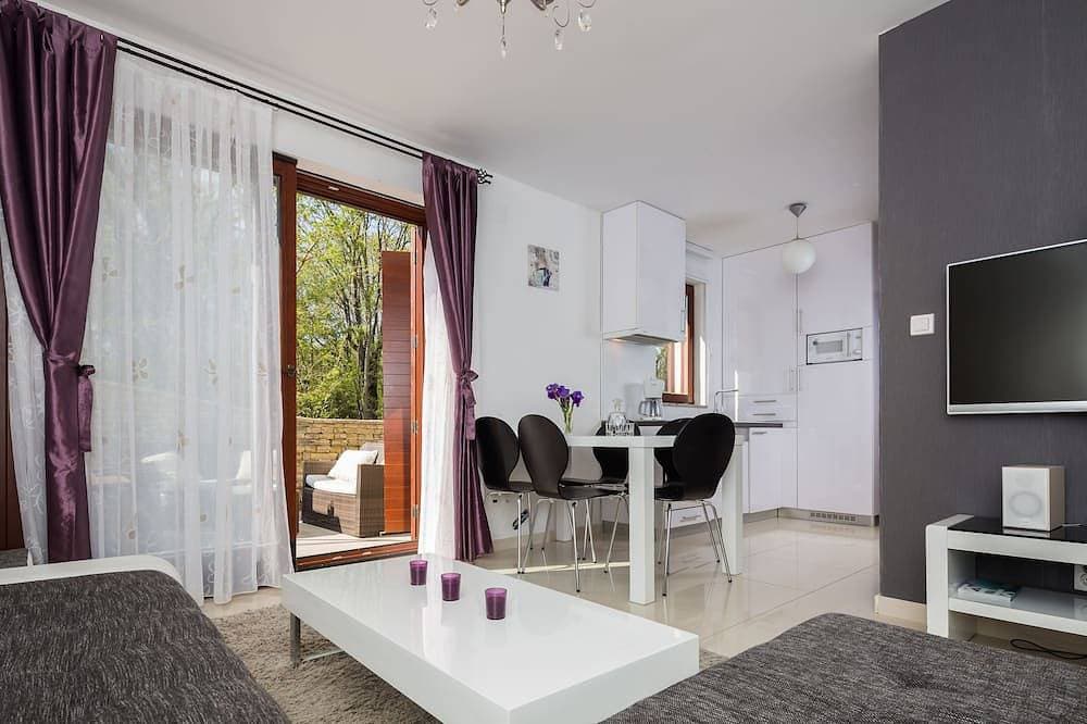 4 Sterne romantische Villa, nur eine Minute zu Fuß zum Strand, beheizter Pool. 1