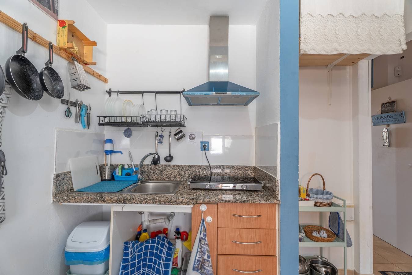 Foto 4 von 23: Ferienstudio 'Los Abrigos 1 Room Playa Wifi' mit WLAN und Klimaanlage