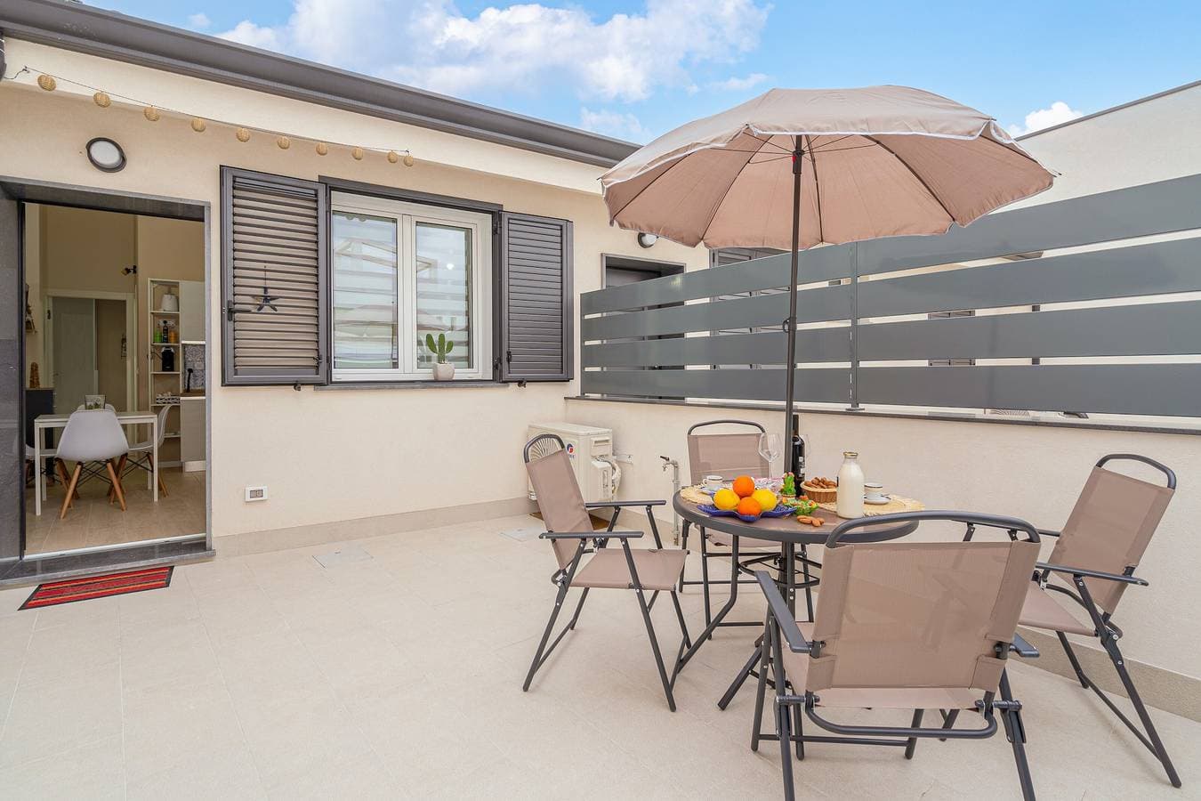 Foto 3 von 26: Villa 'Benvenuti Al Sud' mit privater Terrasse, privatem Garten und Klimaanlage