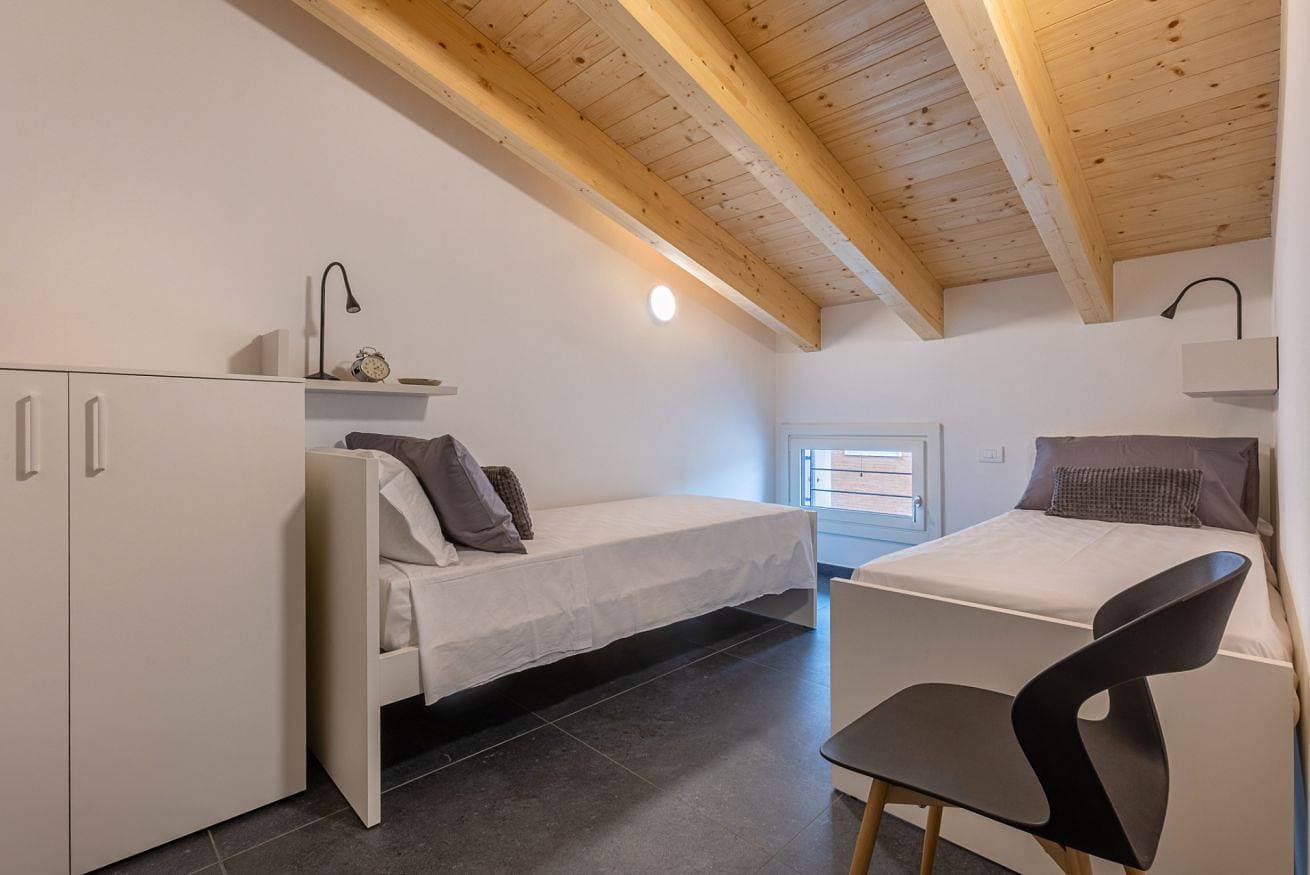 Foto 7 von 43: Ferienwohnung für 9 Personen mit Balkon
