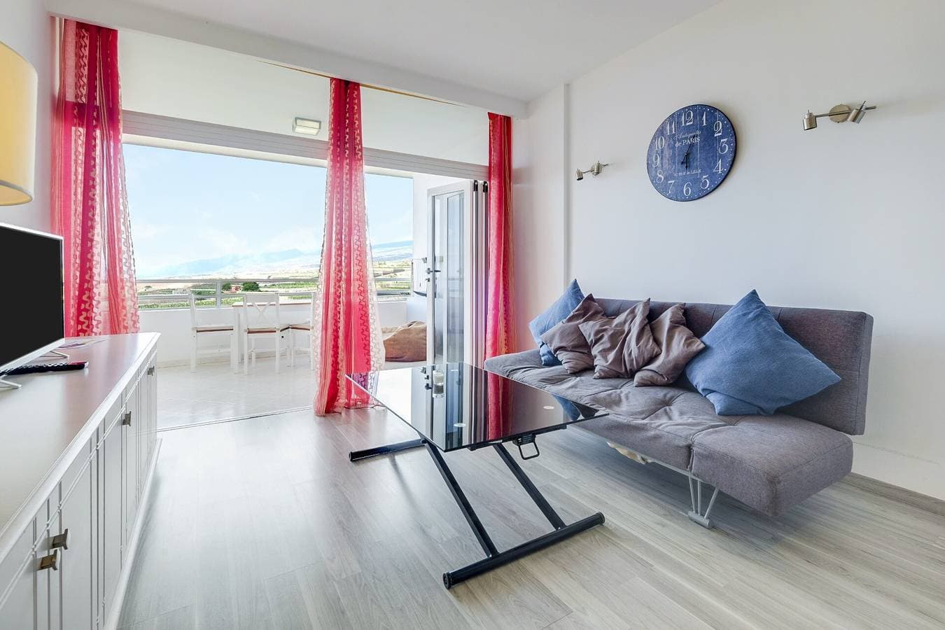 Foto 3 von 24: Moderne Ferienwohnung "Mar Azul Vista Mar" mit Meerblick, WLAN, Terrasse und Gemeinschaftspool